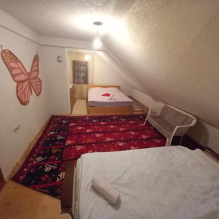 פלאב Apartment Little Village מראה חיצוני תמונה