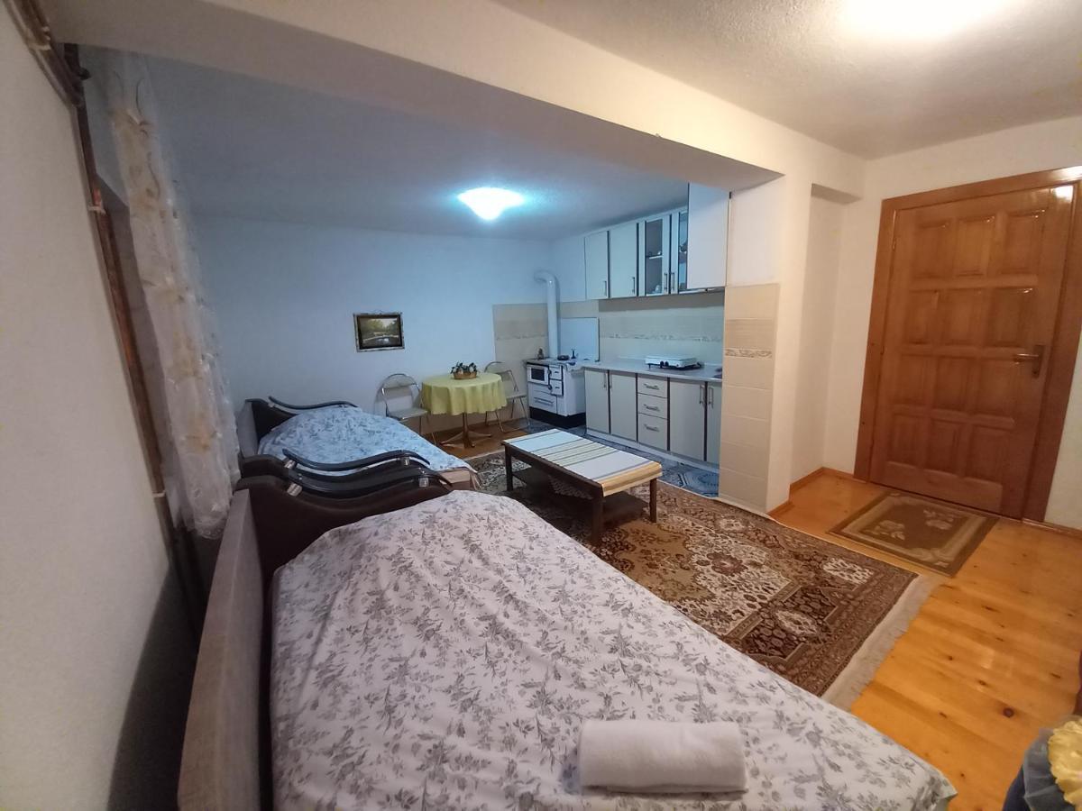 פלאב Apartment Little Village מראה חיצוני תמונה